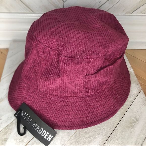 Steve Madden Accessories - Steve Madden corduroy bucket hat